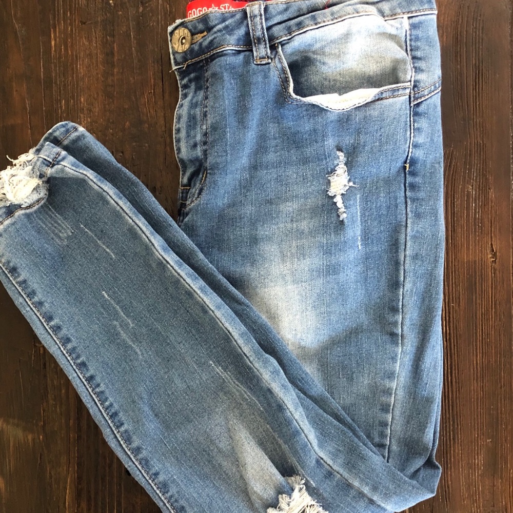 Distressed Jeans - Picture 2 of 3